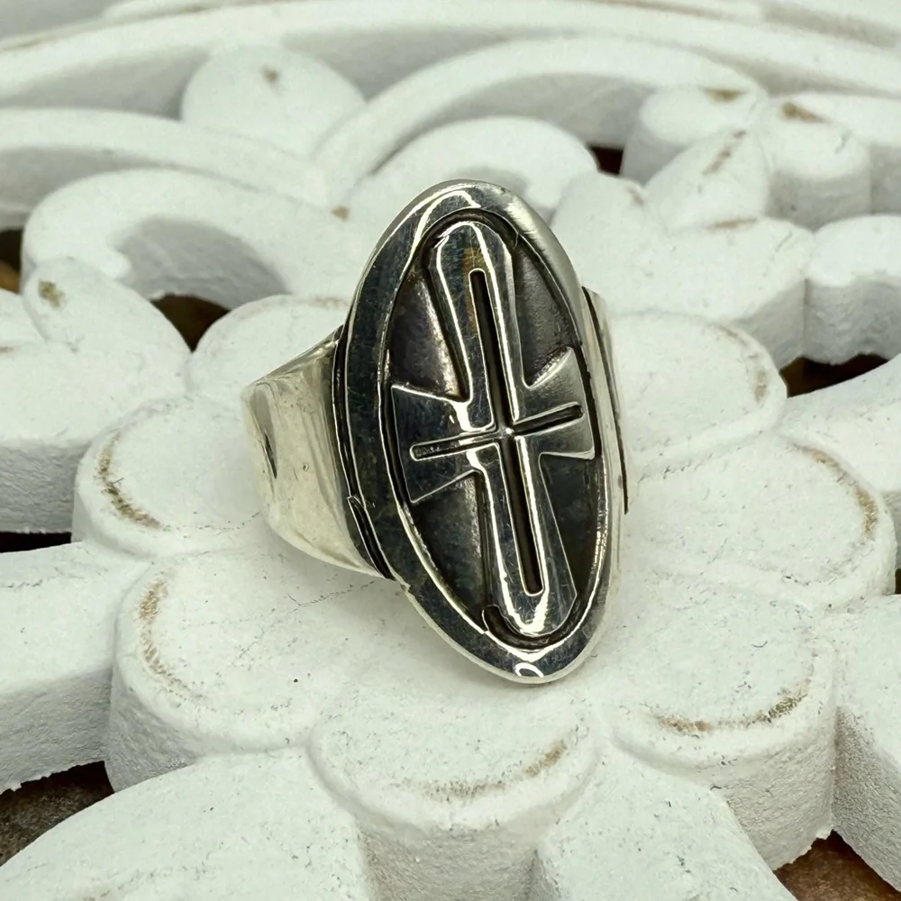 Sterling Silver Cross Ring Size 5 | Oval Shield Design | NWT | Faith Jewelry